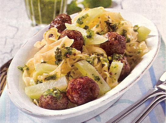 Nudeln mit Hackbällchen – Problemhaus – Das Haushaltsportal Nudeln mit Hackbällchen – Problemhaus – Das Haushaltsportal