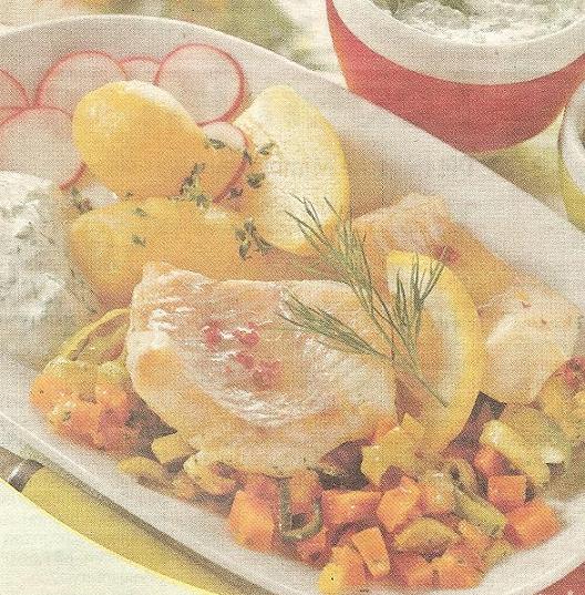 Fischfilet auf Gemüsebett mit Kräutercreme – Problemhaus – Das ...